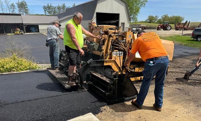 Why Choose Utah asphalt paving contractor Top Job Asphalt for Road Paving Projects